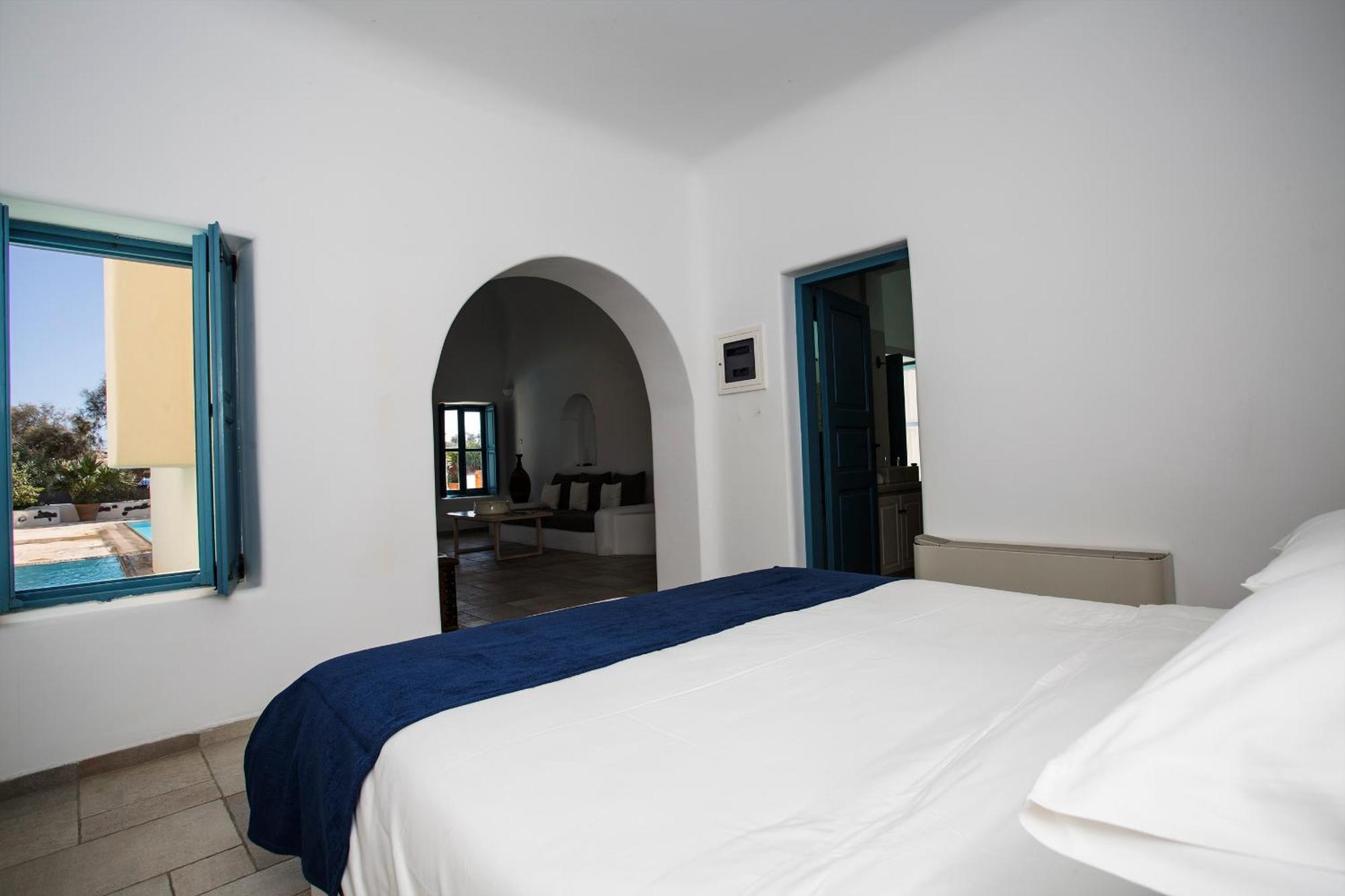 Black Rose Beach Suites Períssa Extérieur photo