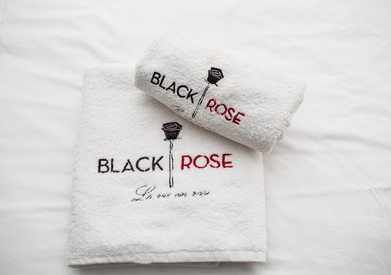 Black Rose Beach Suites Períssa Extérieur photo